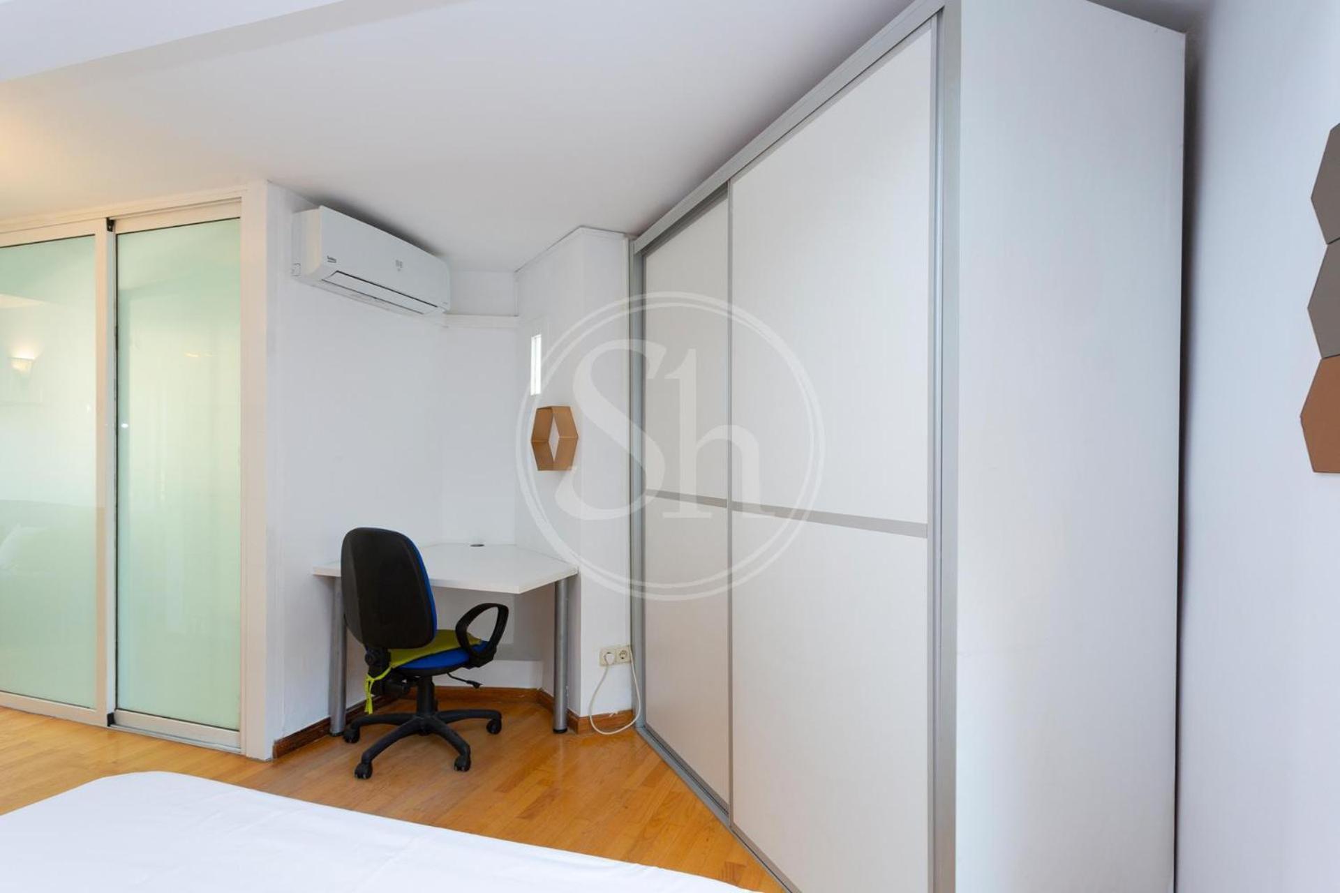 Apartment Con Terraza En Eixample Barcelona
