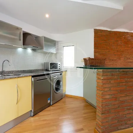 Apartamento Con Terraza En Eixample Barcelona Exterior photo